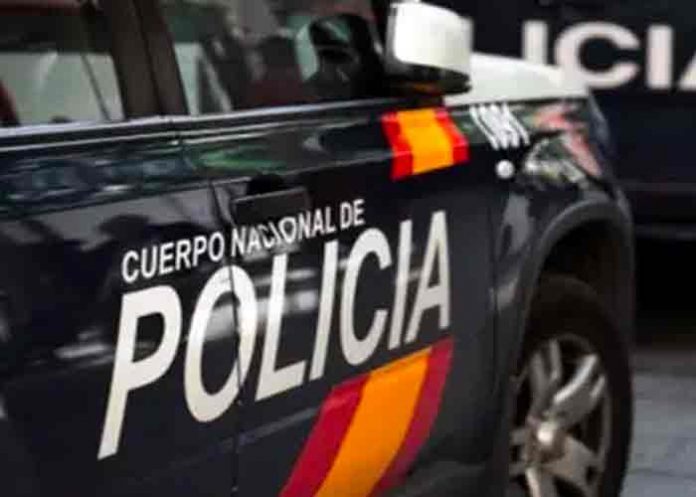 España: Detienen a una mujer por comerse los dedos de su compañera