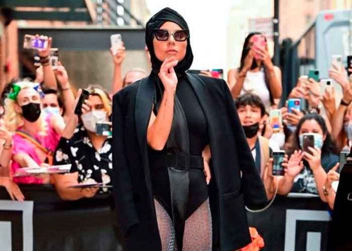 Lady Gaga lanza el álbum remix de “Dawn of Chromatica”