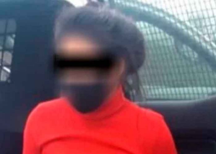 Mujer quema vivo a un bebé por ataque de celos