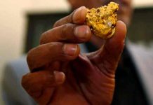 Arrestan a contrabandista con un kilo de oro escondido en el recto, India