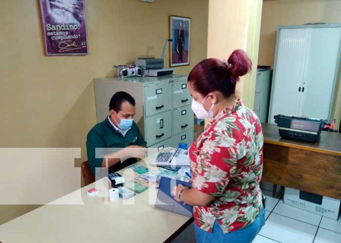 Reciben pago de su salario correspondiente a septiembre