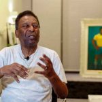 Pelé sale del hospital después de pasar casi un mes internado