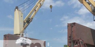 Actividad en Puerto Corinto, uno de los más importantes del país
