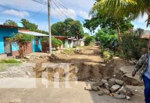 Alcaldía de Managua supervisa proyecto vial en el barrio 18 de Mayo Reparación de calles en el barrio 18 de Mayo, Managua