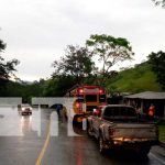 En Rio Blanco camioneta impacta contra bus colectivo Fuerte accidente de tránsito en Rio Blanco