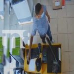 Se las tiran de «vivos» y roban celular en negocio de Jinotepe (VIDEO) Robo descarado de celular en un negocio de Carazo