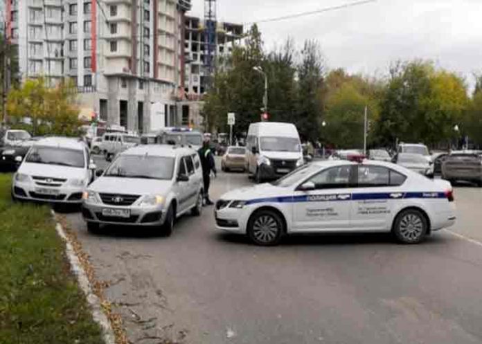 Estudiante mató a ocho personas en un tiroteo en un campus universitario