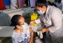 Aplican la segunda dosis de Sputnik V en dos hospitales de Managua Jornada de vacunación de la dosis Sputnik V en Managua