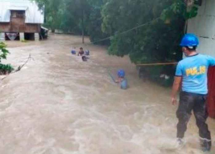 Al menos 14 muertos deja el tifón Jolina en Filipinas