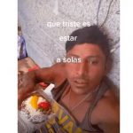 En Tik Tok se hace viral video de albañil que llora al celebrar su cumpleaño Foto: Albañil que se hace llamar en la red social "Draculín", quien compartió el video en Tik Tok.