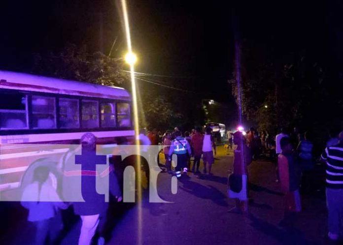 Muere tras pasarle un bus encima