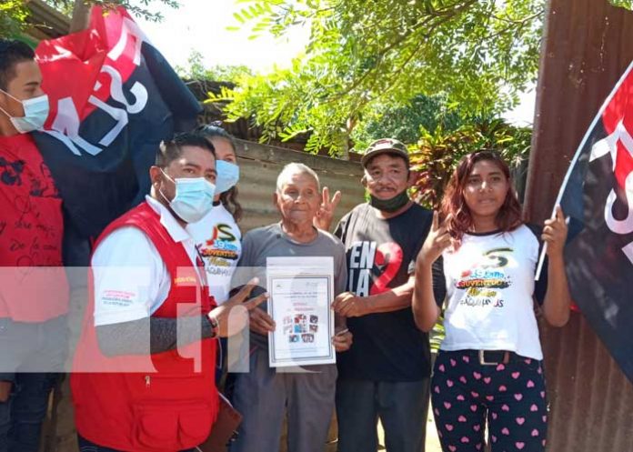 Títulos de propiedad llegan a familias de El Porvenir, Mateare