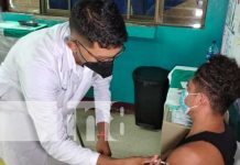 Desarrollan jornada para aplicar vacuna contra el COVID-19 en Tipitapa Vacuna para mayores de 30 años en Tipitapa, Managua