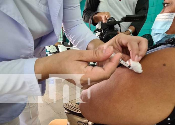 Jornada de vacunación contra el COVID-19 en Managua