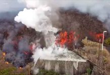 Apocalípticas imágenes del descenso de lava en La Palma, España Apocalípticas imágenes del descenso de lava en La Palma, España