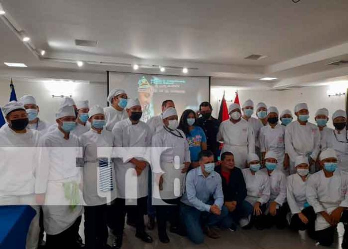 Sacha Llorenti participa de encuentro con Juventud Sandinista