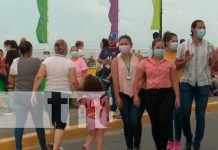 Realizan show de imitadores en el Puerto Salvador Allende