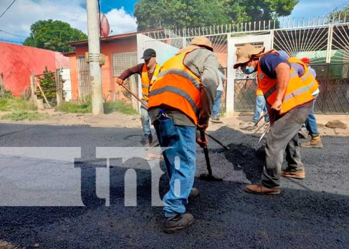 2 Asfaltan siete calles del barrio Villa Austria en Managua