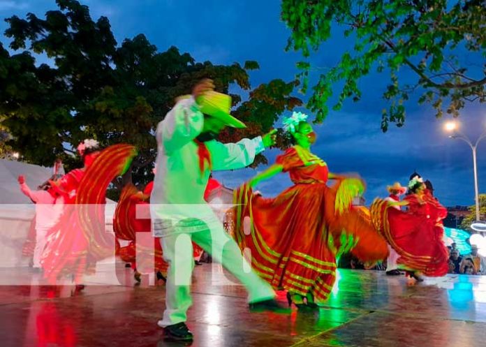 Todo un éxito el encuentro regional de danza folclórica los artistas todos juntos