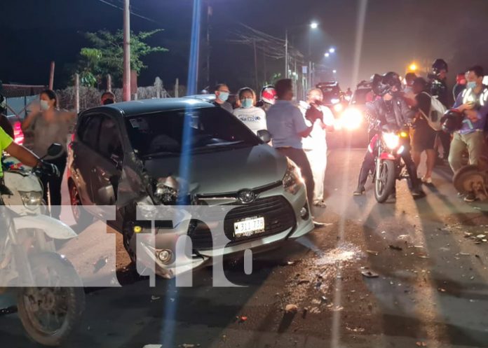 Fuerte accidente en carretera sur deja a tres personas lesionadas