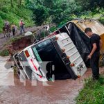 Río provoca vuelco de camión y dos personas mueren nicaragua, waslala, ahogados, vuelco,