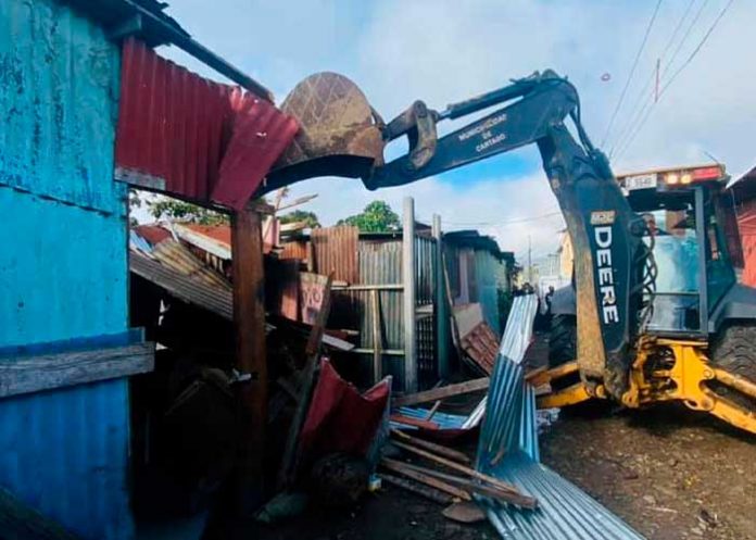 Autoridades se traen abajo búnkeres de drogas en Costa Rica.