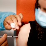 Tercera dosis de la vacuna Pfizer tiene 95,6% de eficacia, según estudio Tercera dosis de la vacuna Pfizer tiene 95,6% de eficacia, según estudio