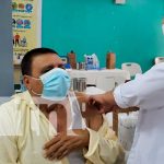 Avanza la aplicación de la 1ra y 2da dosis de la Vacuna AstraZeneca Con fluidez y tranquilidad avanza la aplicación de las vacunas AstraZeneca en Managua