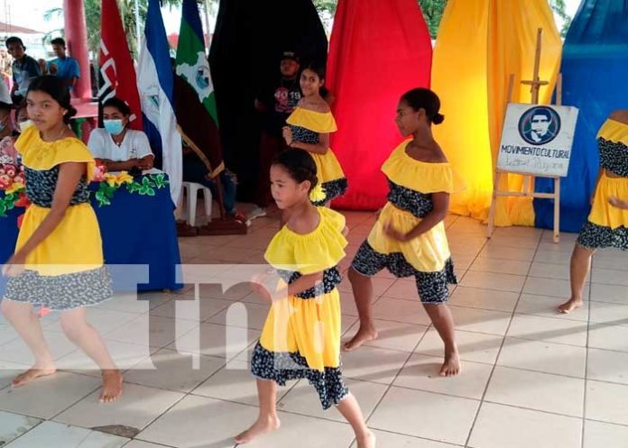 3 Realizan coronación a las reinas de los diferentes pueblos originarios del Caribe Norte