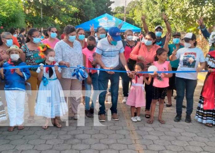 nicaragua, leon, calles para el pueblo,