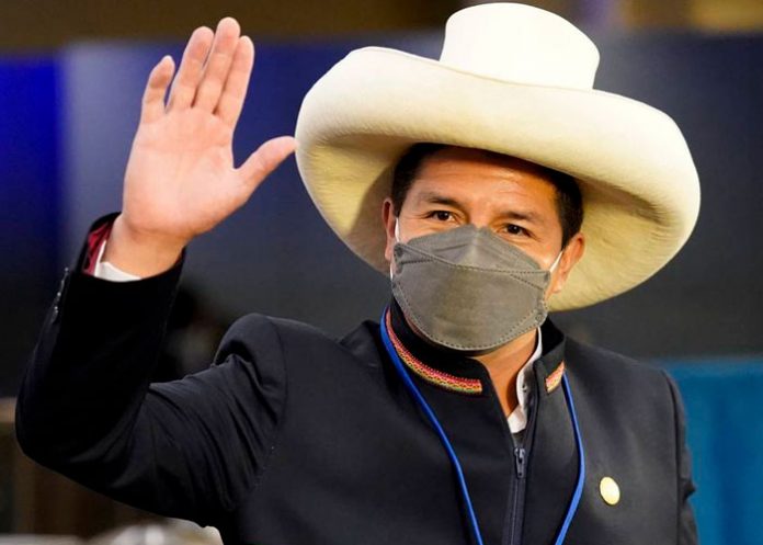 Perú: Gobierno se enfrenta al Congreso por la nueva norma que limita al Presidente