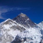 Tres alpinistas franceses desaparecidos tras una avalancha en el Himalaya