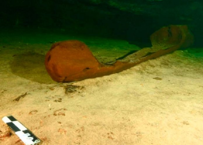 Hallan canoa maya prehispánica en el sur de México