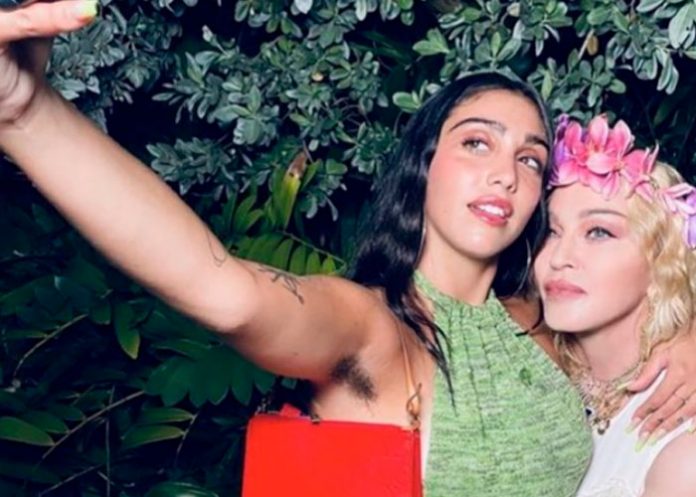 7 Hija de Madonna revela el lado desconocido de la cantante