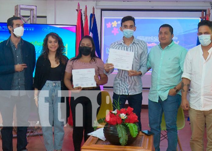 Nuevos jóvenes se profesionalizan con cursos de la Cinemateca Nacional