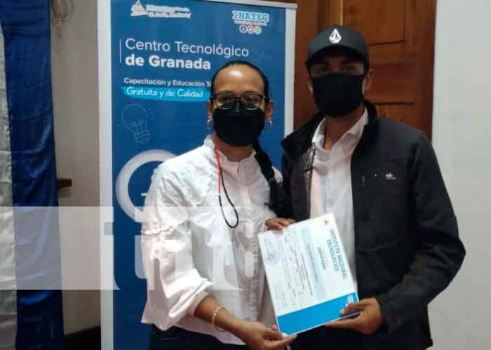 Festejan haberse capacitado