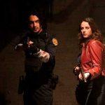 Resident Evil: regresa a su estética sangrienta y de terror digna de los videojuegos Resident Evil regresa a sus orígenes de terror y sangre característico de los videojuegos