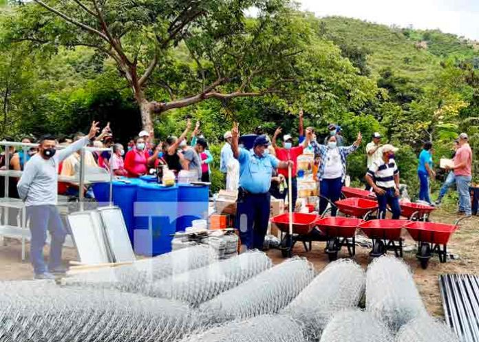 SOMOTO-2- NICAVIDA entrega herramientas en comunidades rurales de Somoto