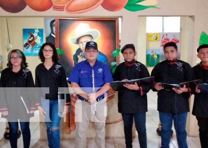 Homenaje al mes de la resistencia indígena