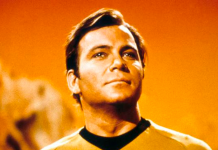William Shatner, el astronauta de «Star Trek», va al espacio El actor William Shatner como el capitán James T. Kirk