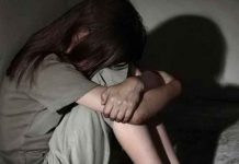 ¡Detestable! Revisó el celular de su novio y descubrió que violó a su hija
