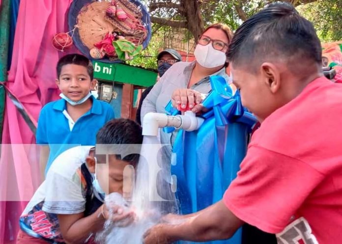 Acto por proyecto de agua potable en Monimbó