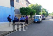 Delincuentes armados «pelan» celulares a trabajadores en Managua Investigación policial por asalto armado en Managua