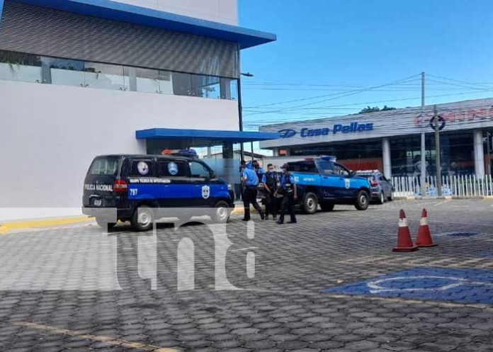 Parqueo de banco en Managua donde una mujer falleció