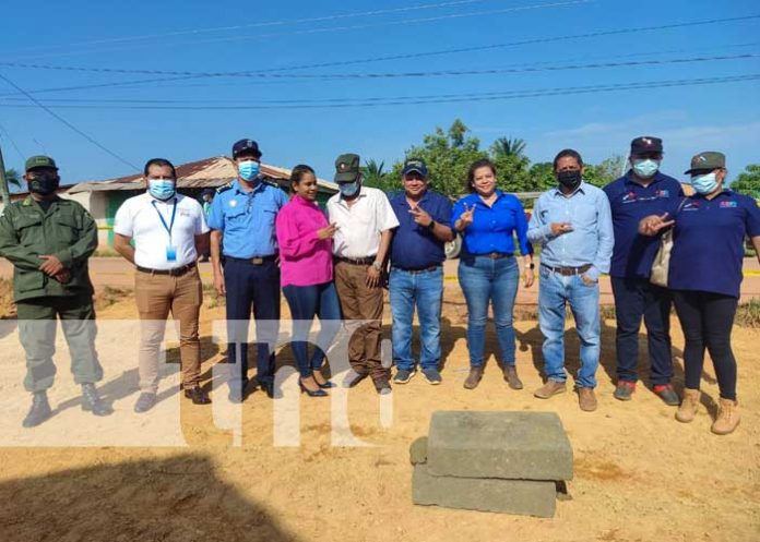 Acto de entrega de sitio para construir edificio del MARENA en Bilwi