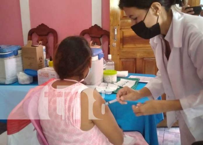 Jornada de aplicación de vacuna a embarazadas en Boaco