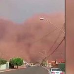 Apocalípticas tormentas de arena se multiplican en Brasil Apocalípticas tormentas de arena se multiplican en Brasil