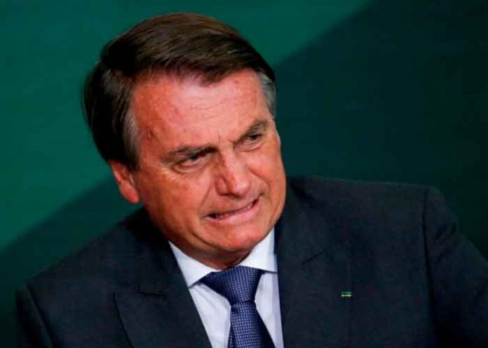 En Brasil aprueban procesar a Bolsonaro por “criminal” gestión de la pandemia