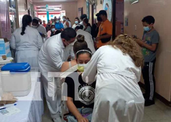 c3 Con éxito realizan vacunación en niños, adolescentes y adultos en carazo