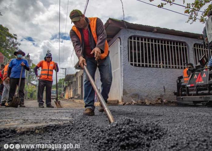 Calles para el pueblo lleva un 74 % de avance